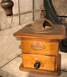 [11-00036] Coffee grinder