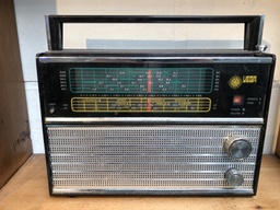 [5-0009] Vega radio